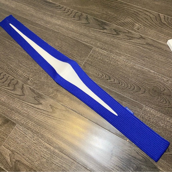 iPhone Pocket x ISSEY MIYAKE - Picture 11 of 12